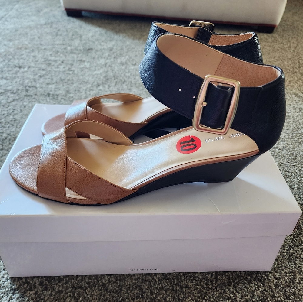 Nine West Black and Tan Wedge Sandals